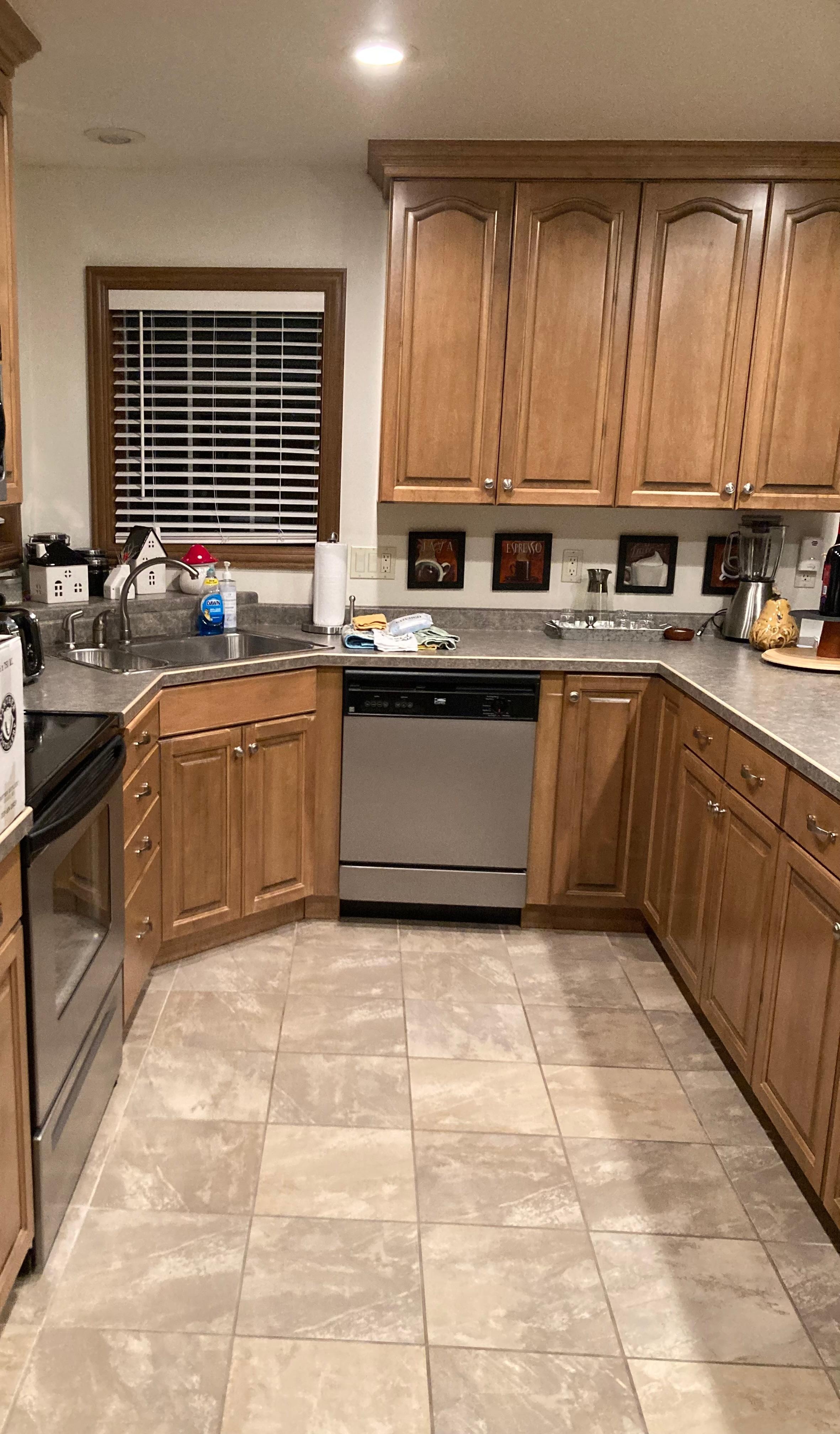 Roomie kitchen 