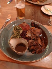 Leckeres Abendessen im eigenen Restaurant vom Hotel.