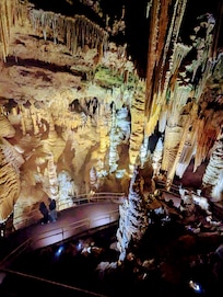 Luray Caverns