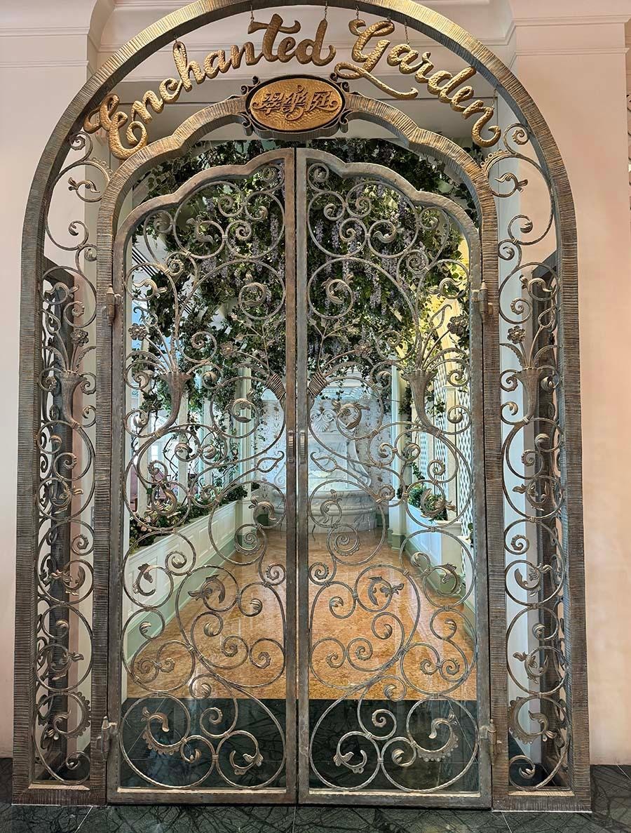 The gateway to the breakfast area.