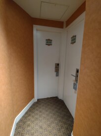 Not connecting rooms, just two separate rooms.