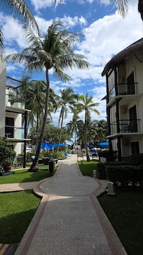 Walkway from the room to the pool, restaurant, and beach