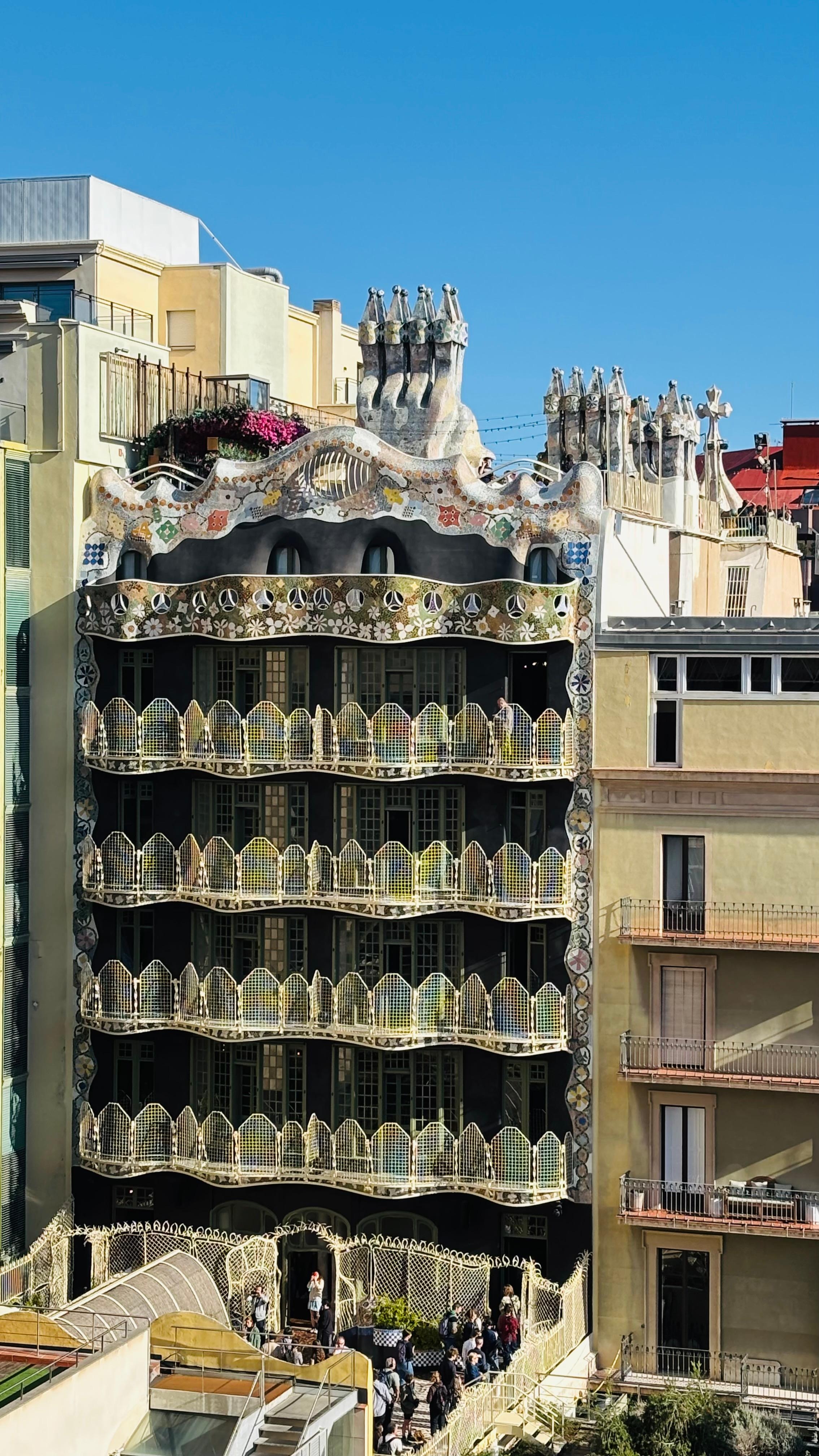 Utsikt mot Gaudí fina hus