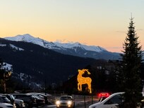 The Plateau area, where the unit is located.