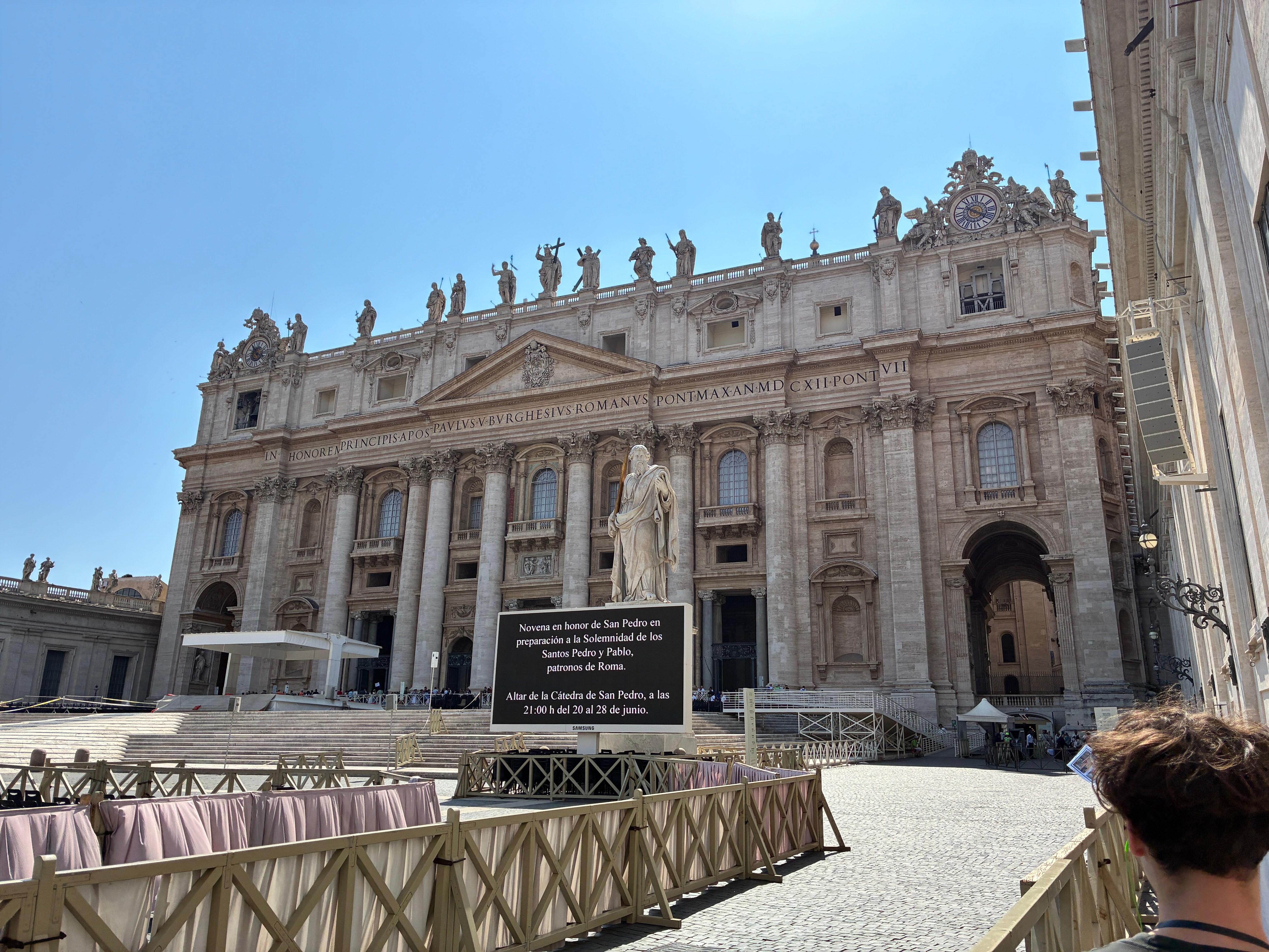 Vatican City within 25 minute walk