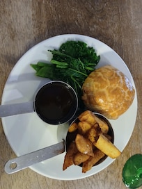 Chicken and leek pie..amazing