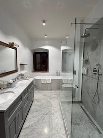 Nice water pressure and guest robes provided