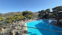 Pool bar