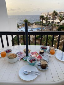 Breakfast time on the balcony