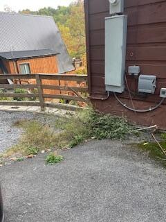 poorly maintained grounds