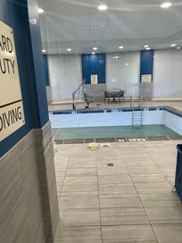 Brand new pool. Useless.