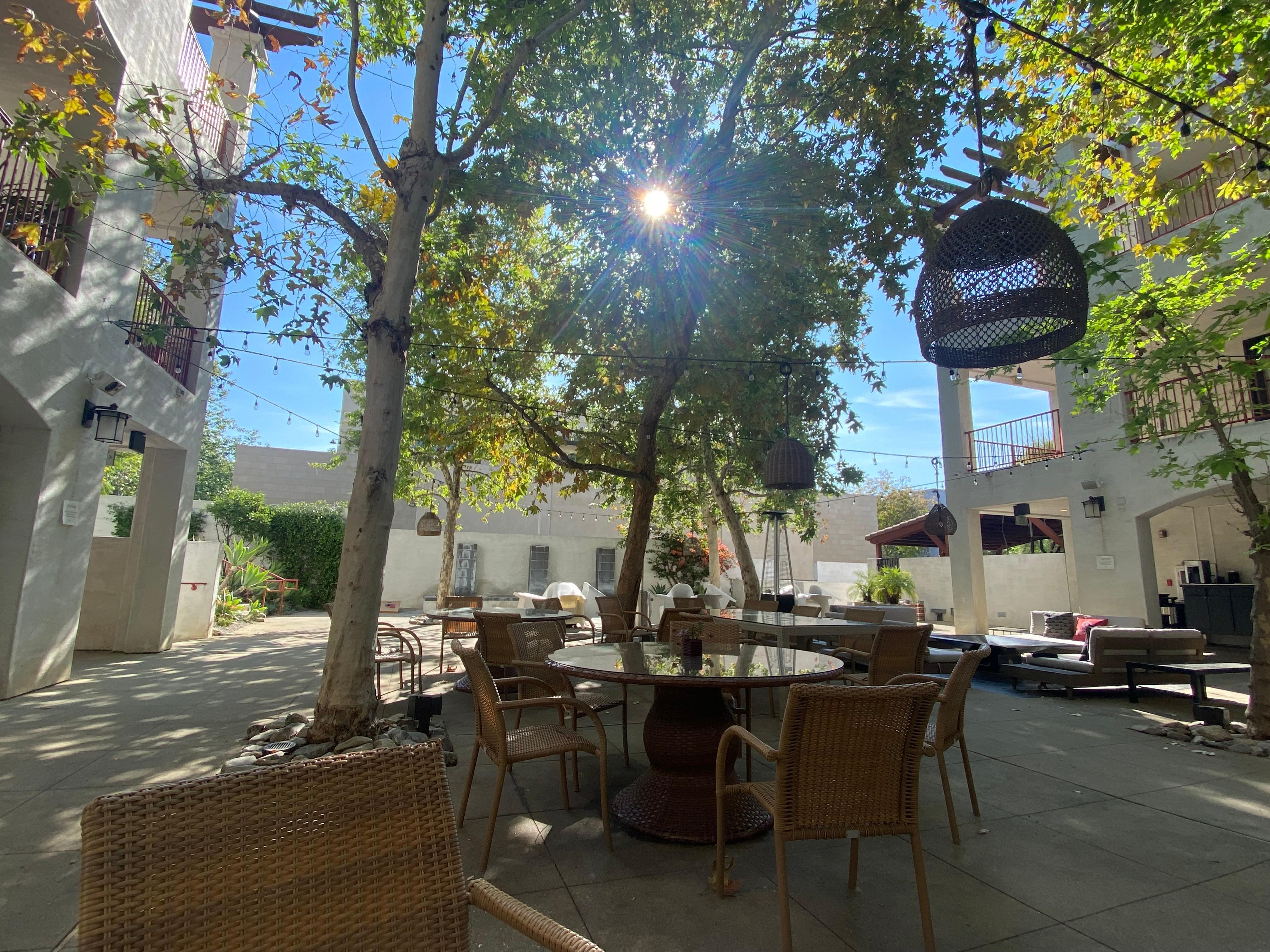 Breakfast setting. Blissful. 