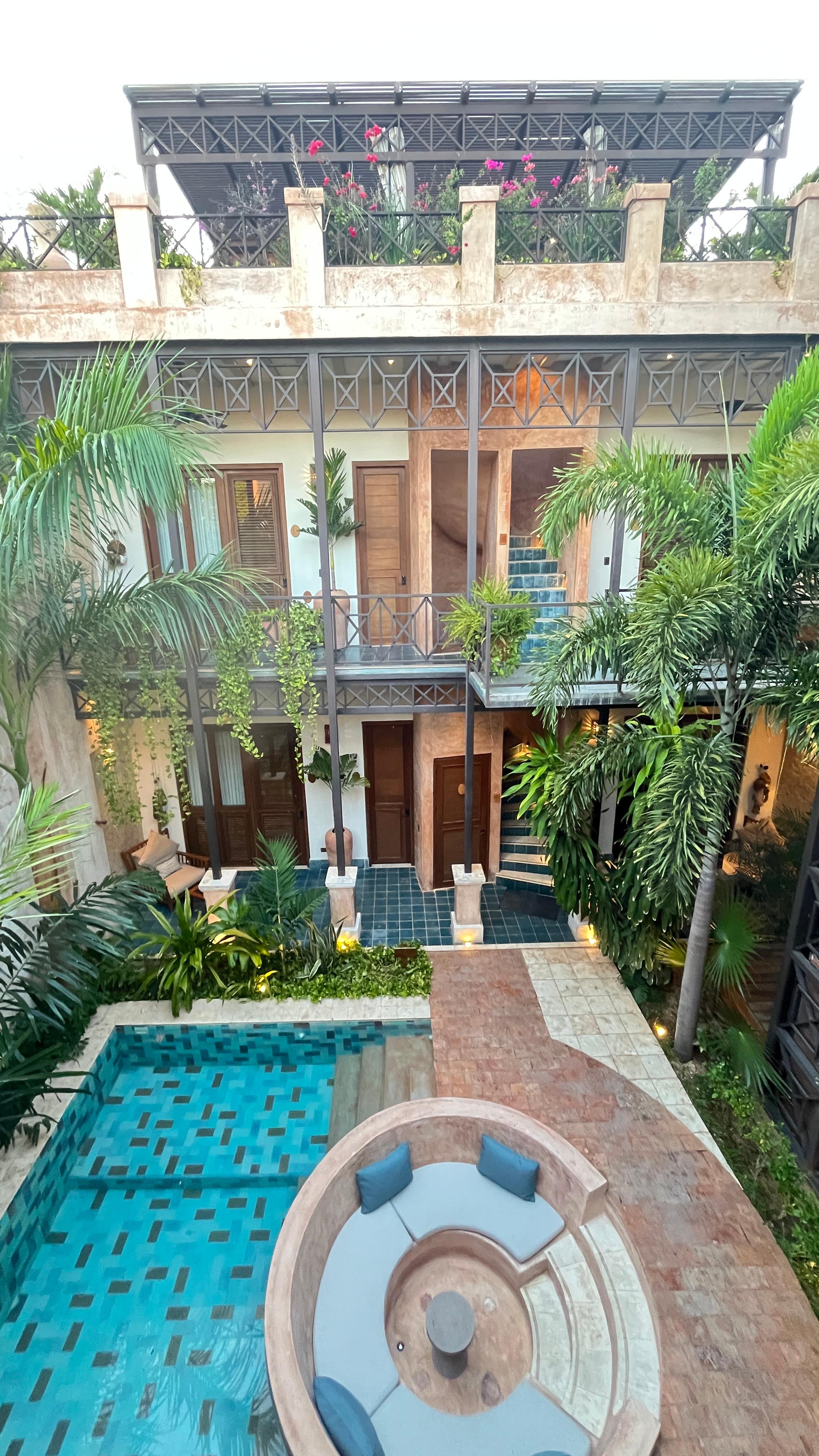 Another view of the garden/courtyard