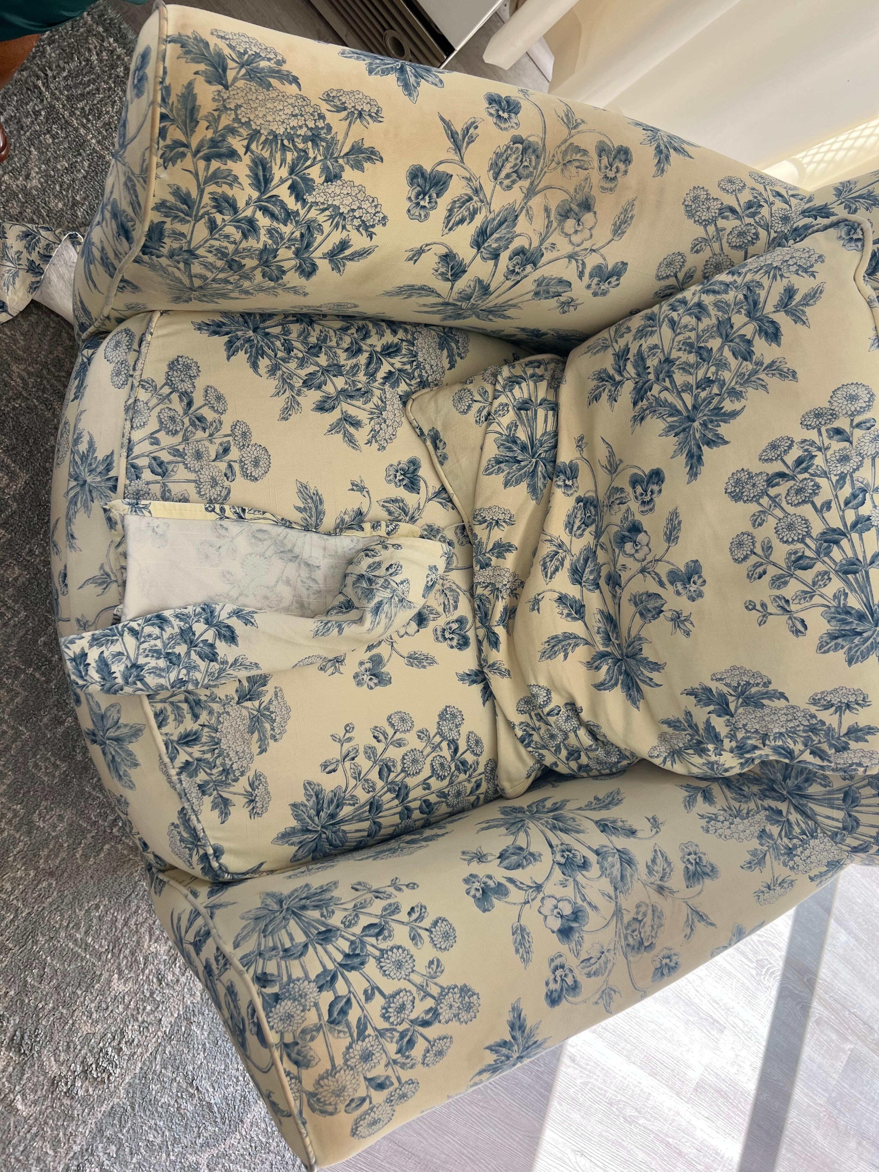 Worn/ dirty arm rests