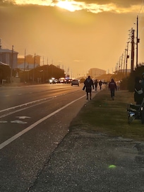 Getting ready for Mardi Gras parade..came in front of Tannin