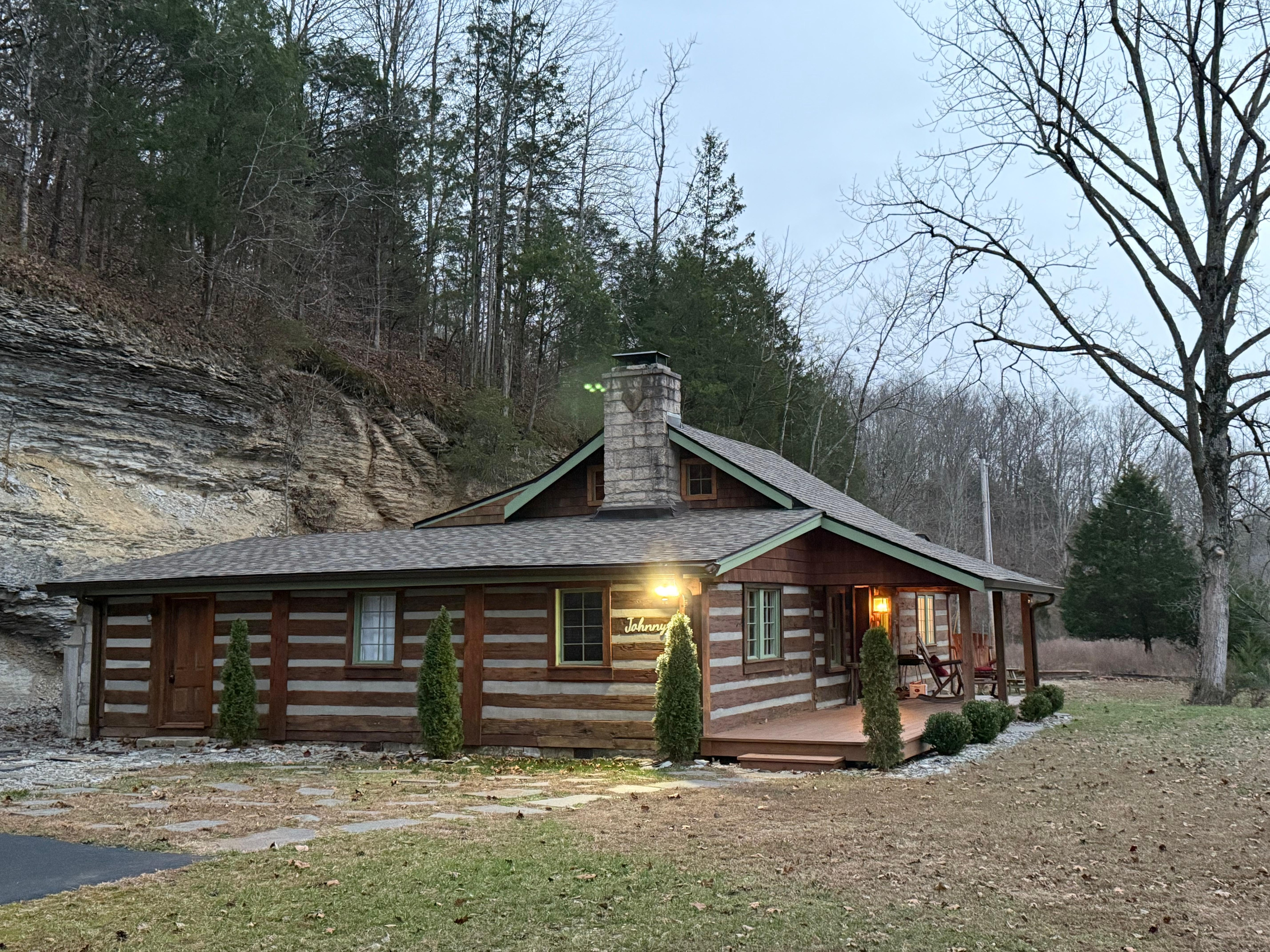 The Johnny cabin 