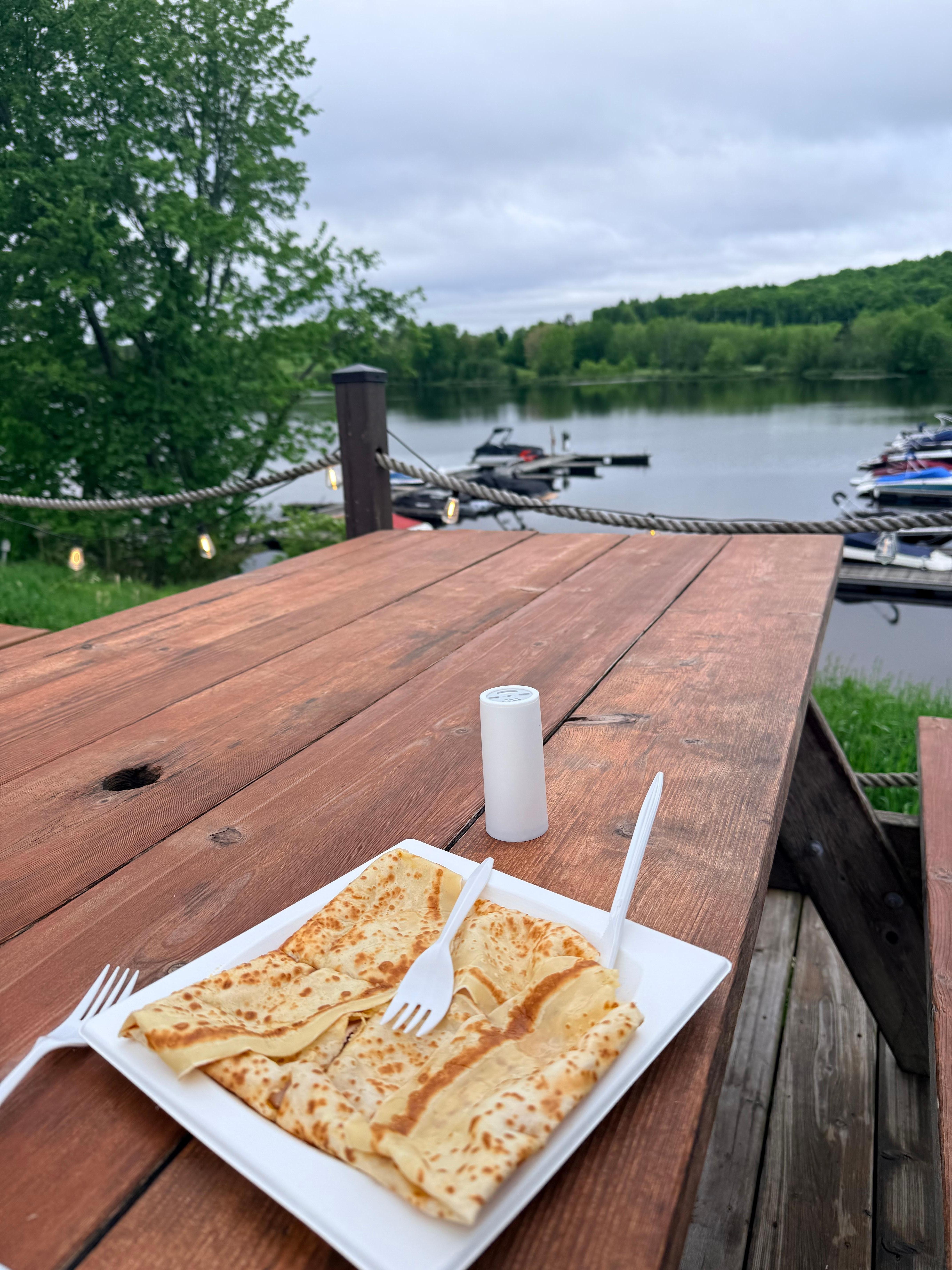 Good restaurants on site 