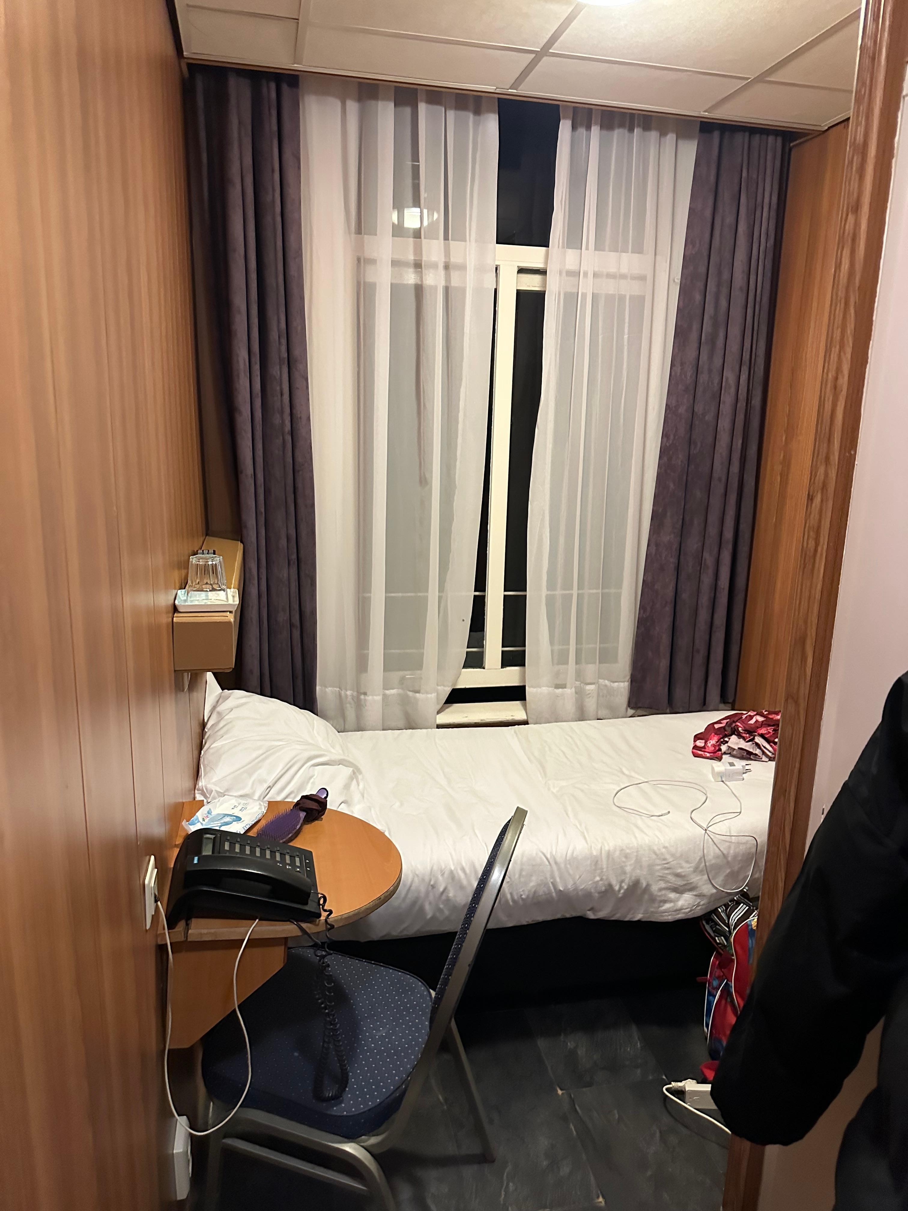 I booked a single room but was very small. I’m an average sized woman and struggled with the bed 