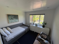 Room with no vent or closet