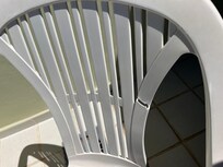 Einer der defekten Stühle, so waren alle bis auf zwei…