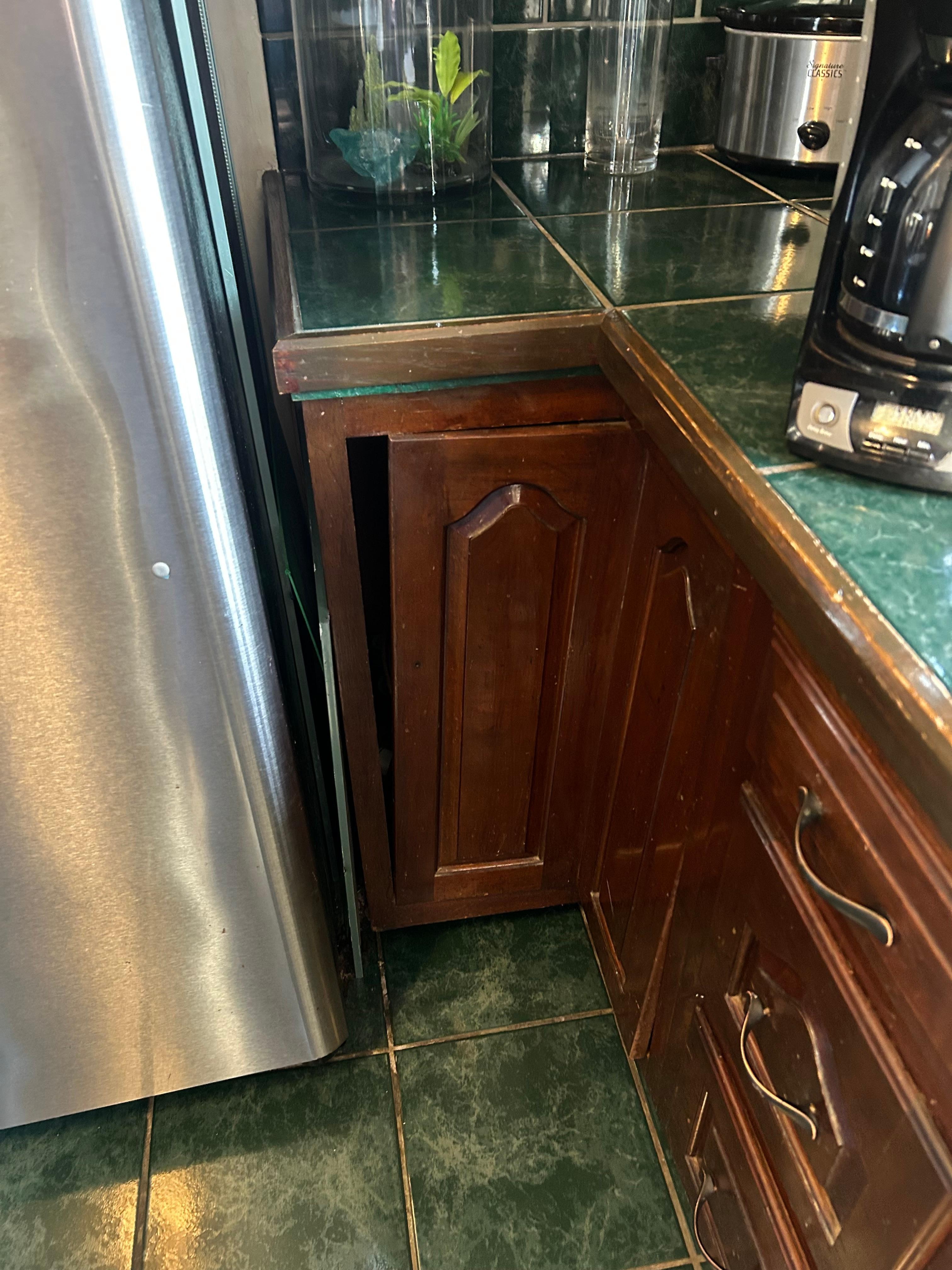 Broken cabinet 
