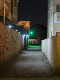 Side street to go down to hotel