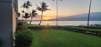 Sunrise two steps off the lanai!