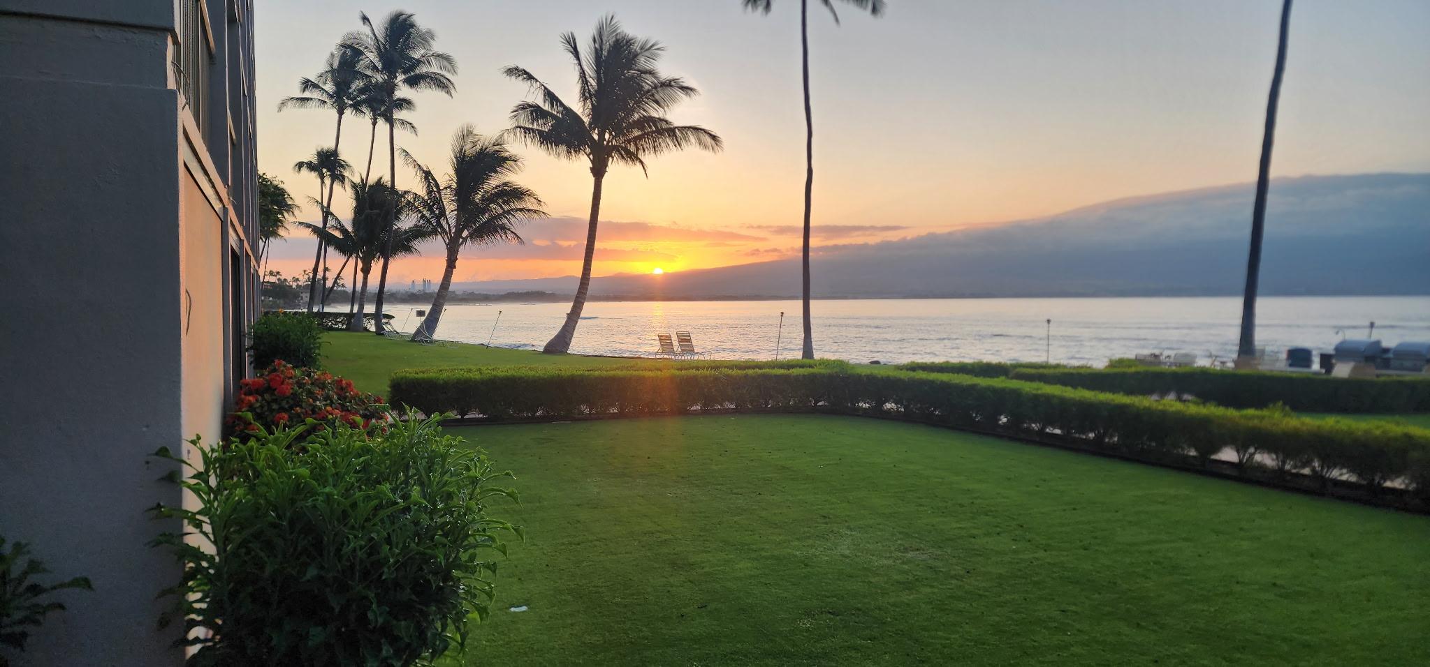 Sunrise two steps off the lanai! 