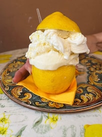 Limone is a great place for Gelato nearby!!