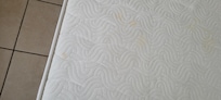 Matelas tâché