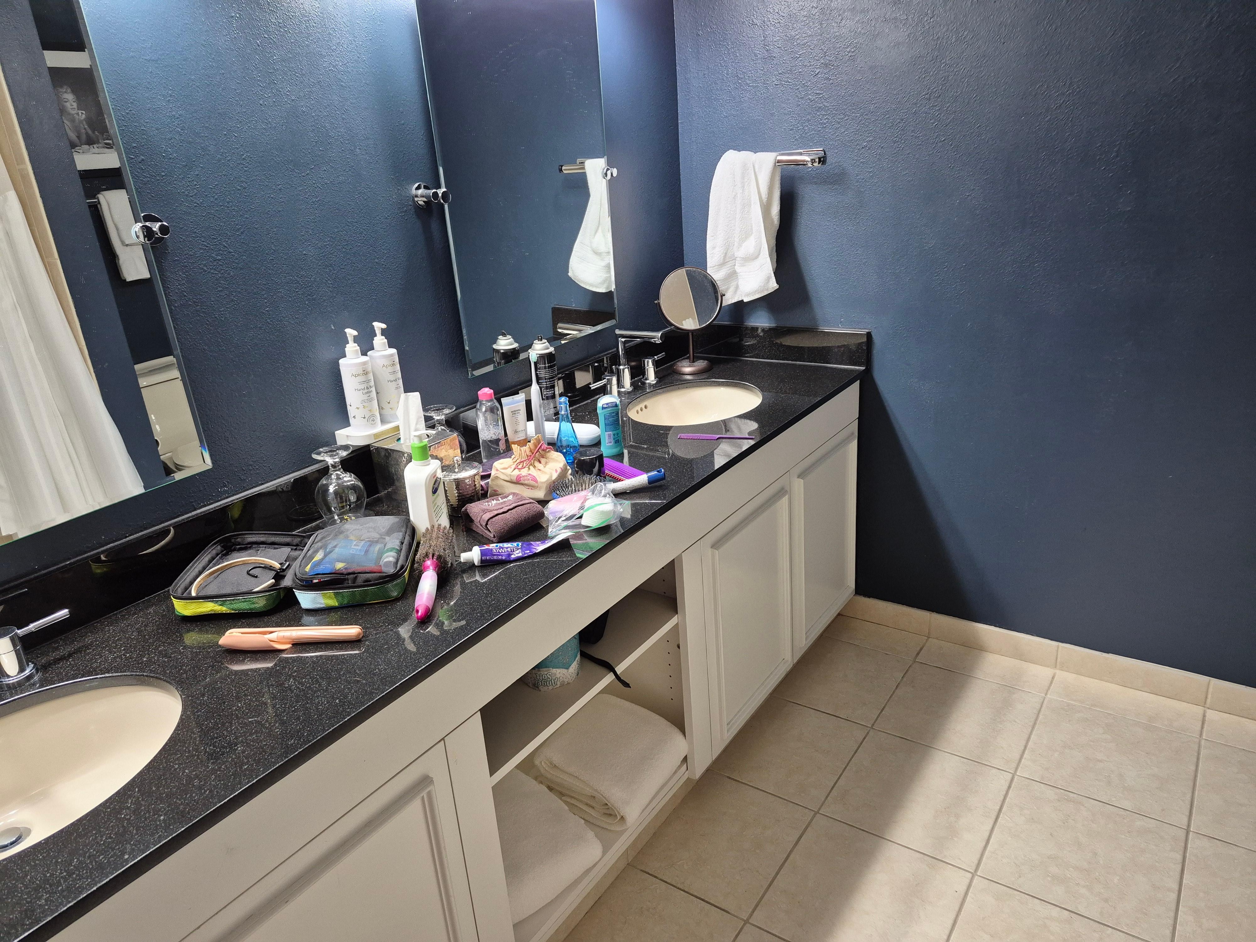 Look at all that counter space! 