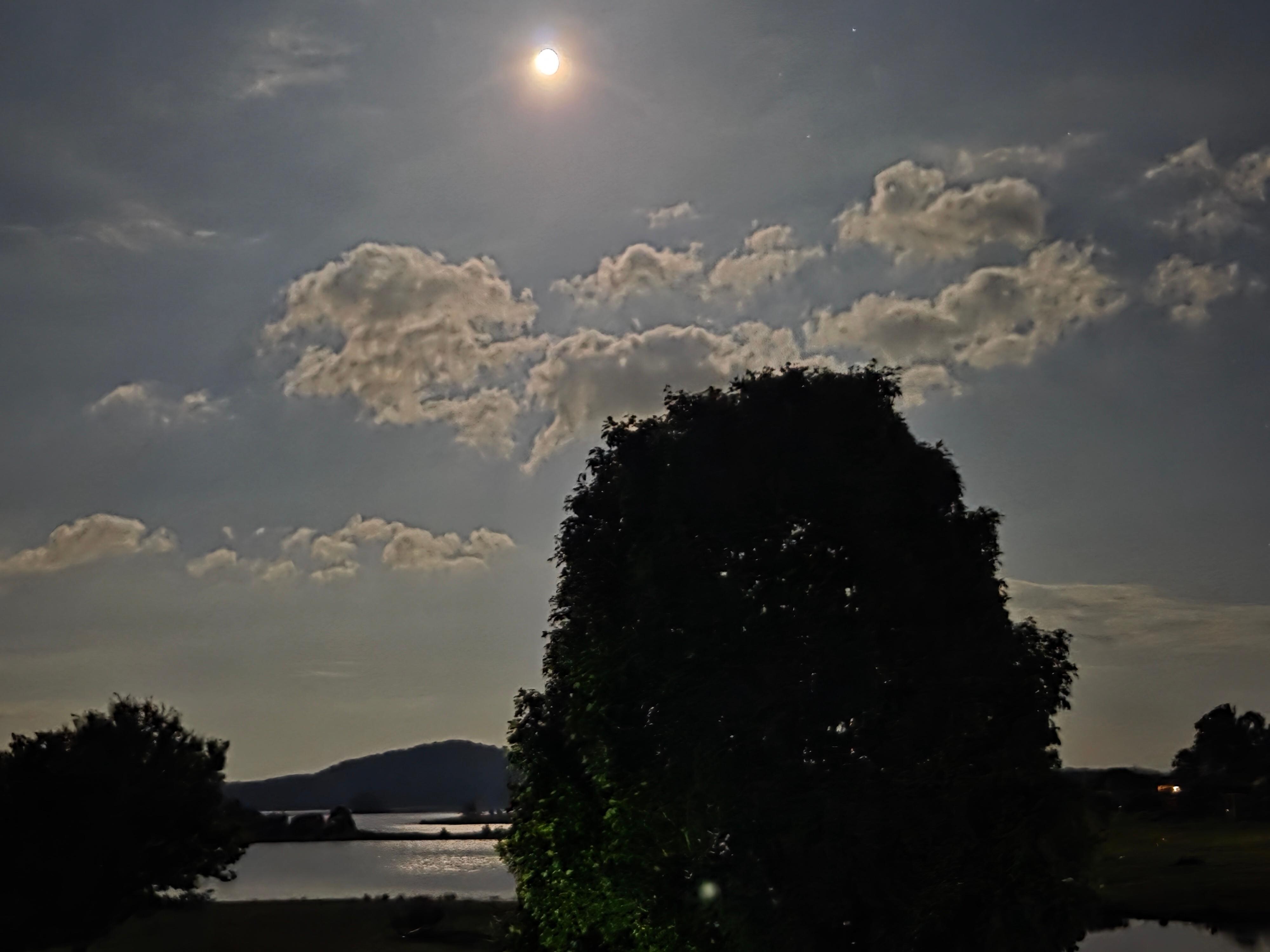 moon shining on the lake