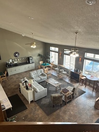 Lobby/ breakfast area