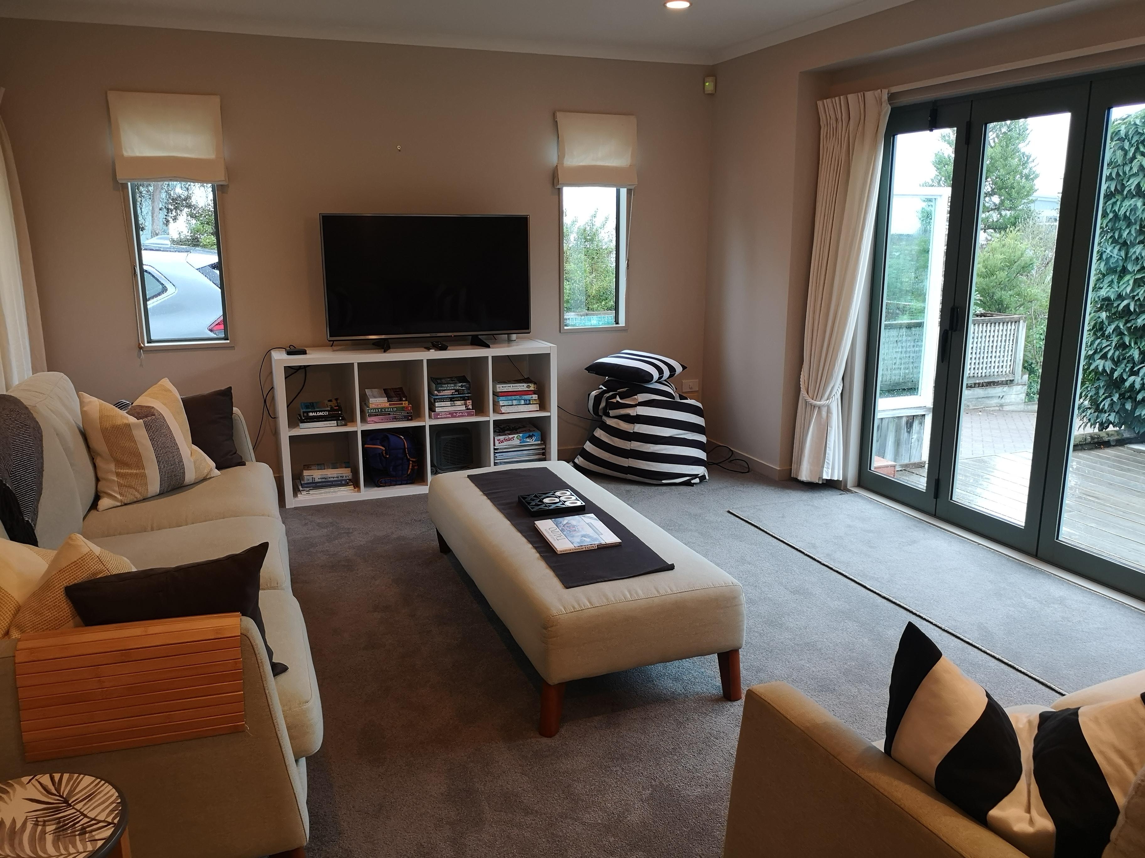 Separate lounge