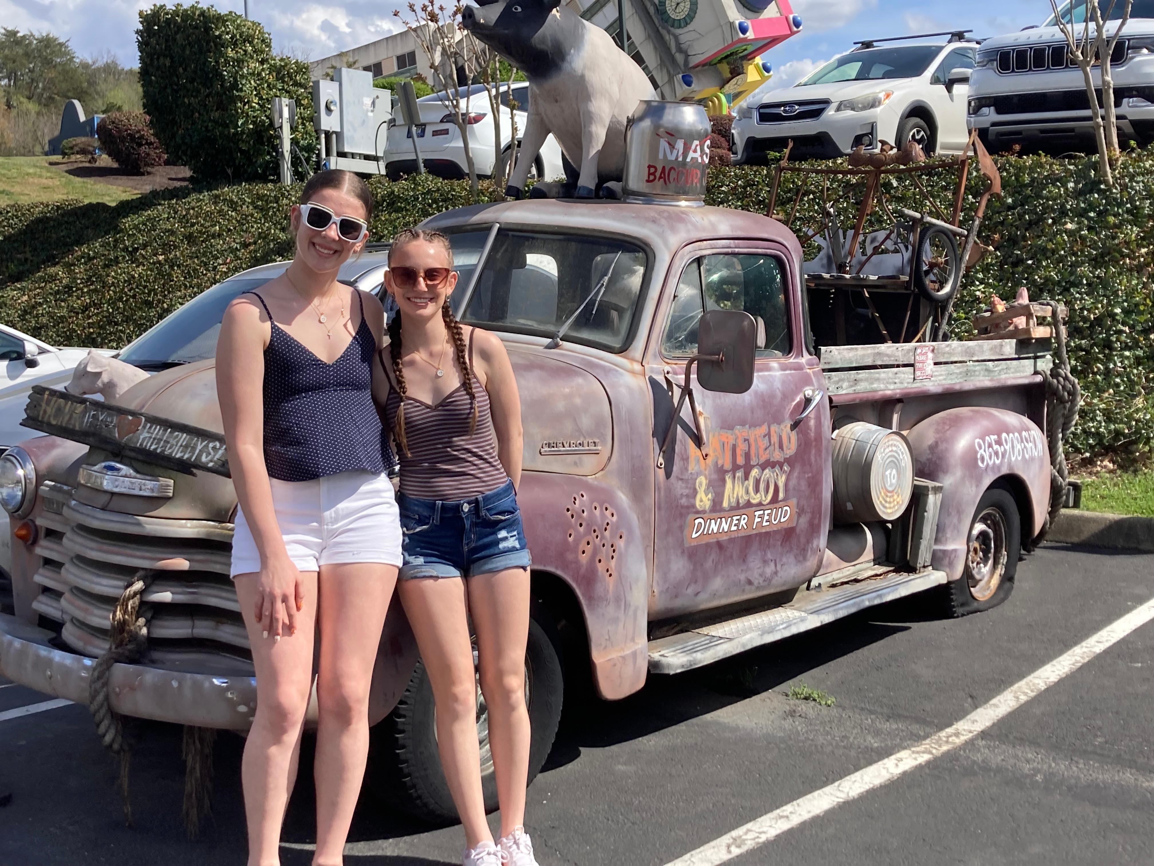 Hatfield and McCoy dinner show 