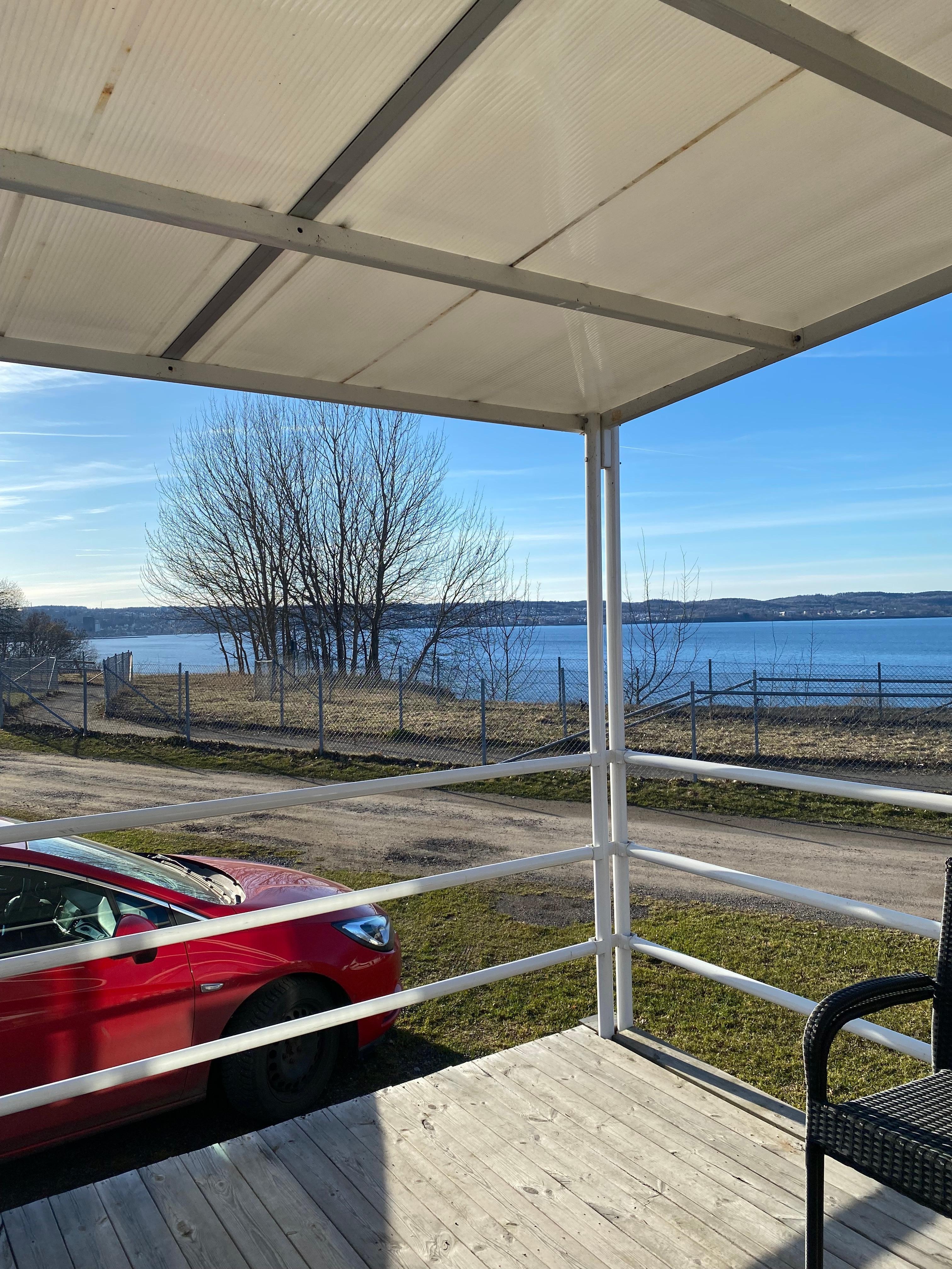 Utsikt fr altanen på bungalowen 