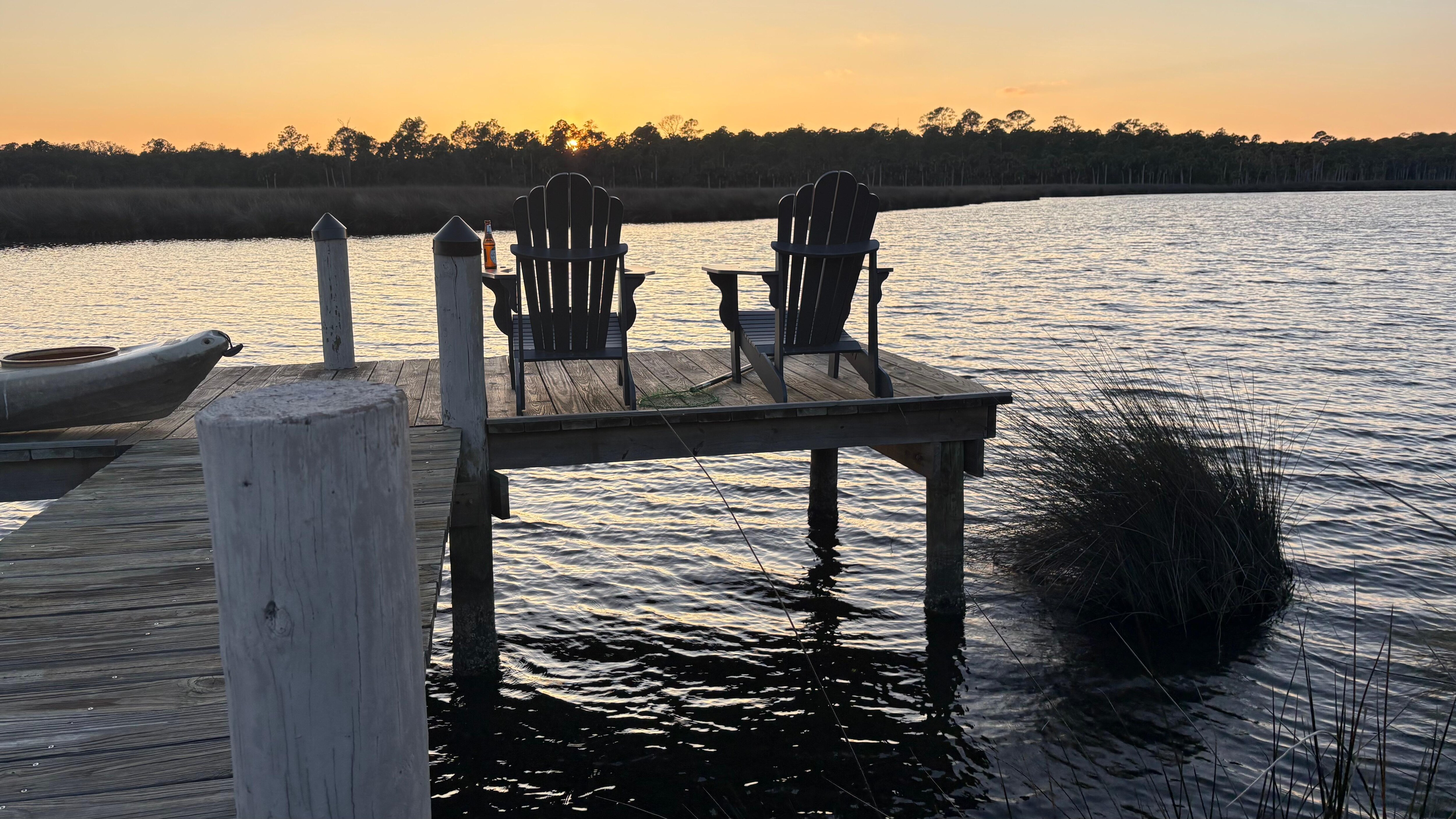 Beautiful short distance board walk to creek