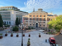 Perfecta localización! Centrica , pero tranquila, espero repetir