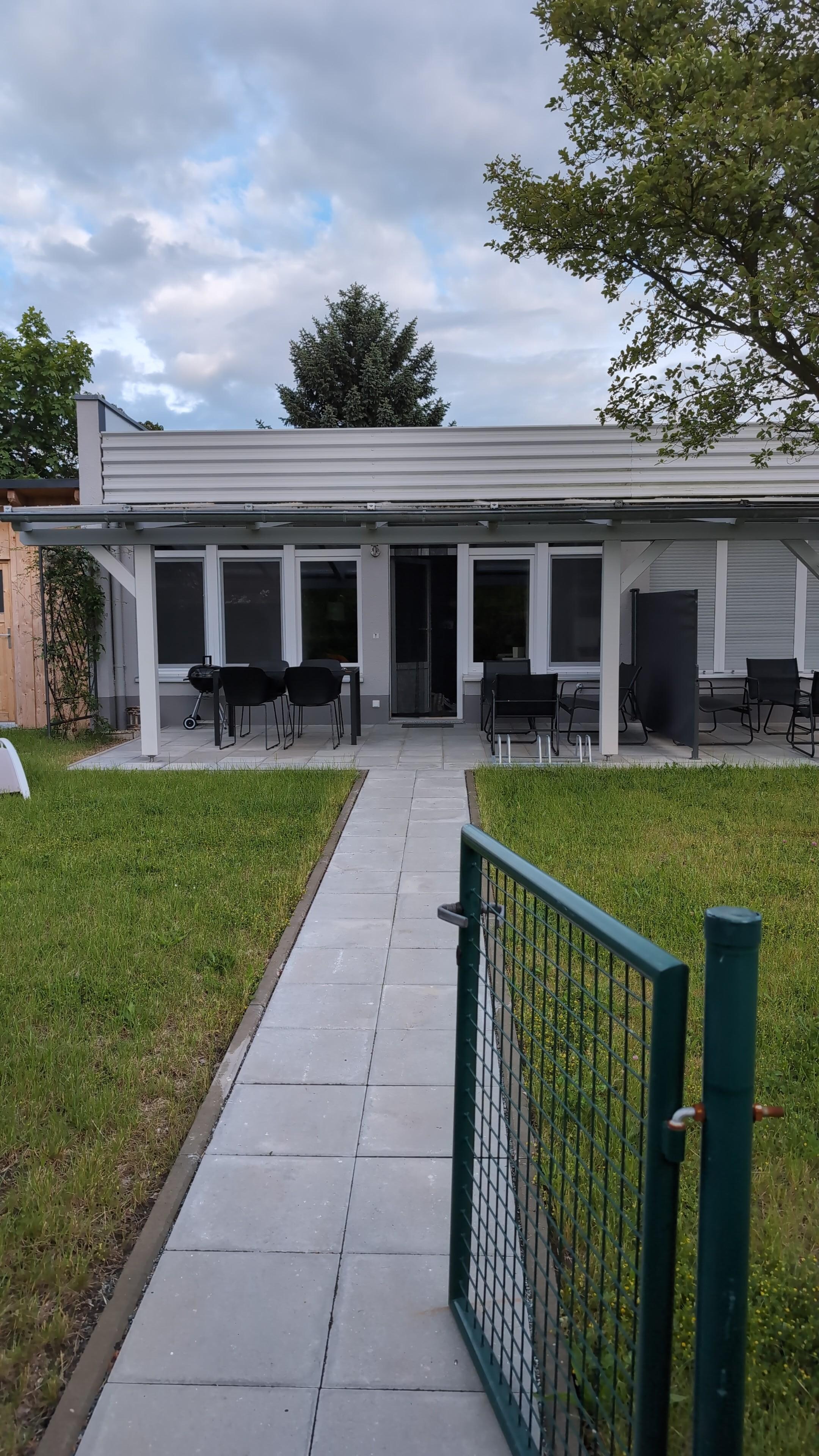 Blick auf den Bungalow