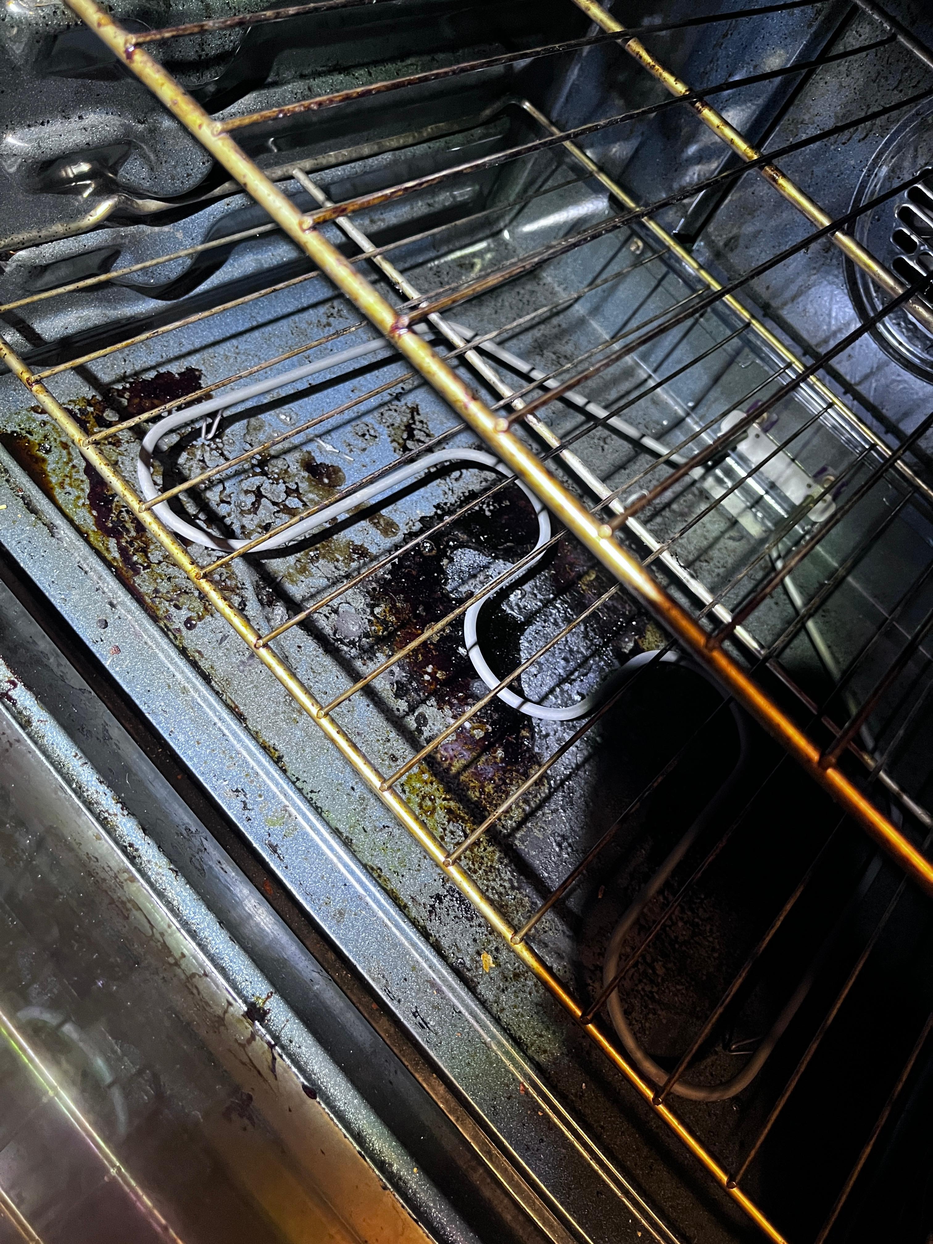 Oven was filthy 