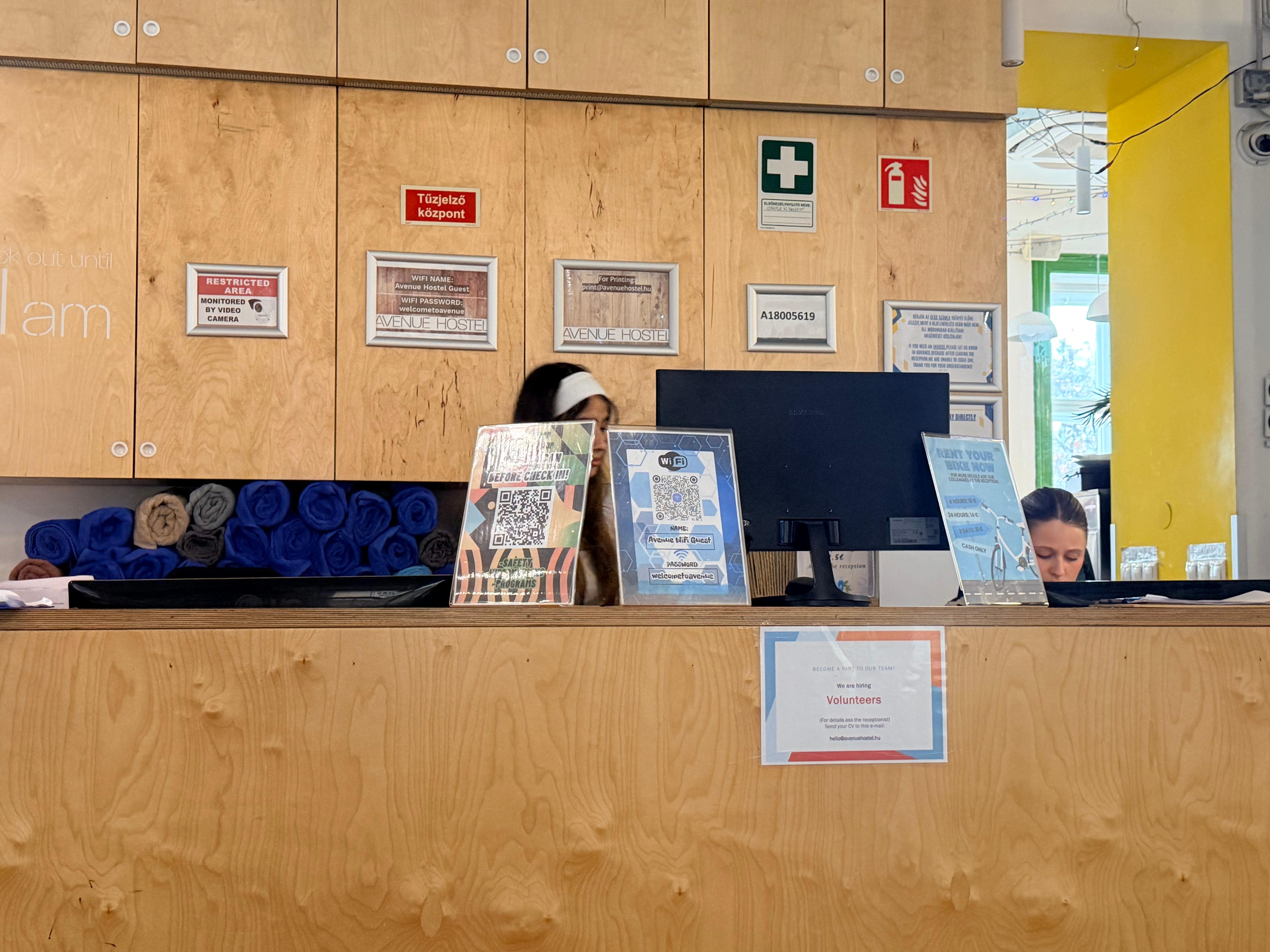 Reception with lovely receptionists