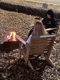 Fire pit was a great amenity!