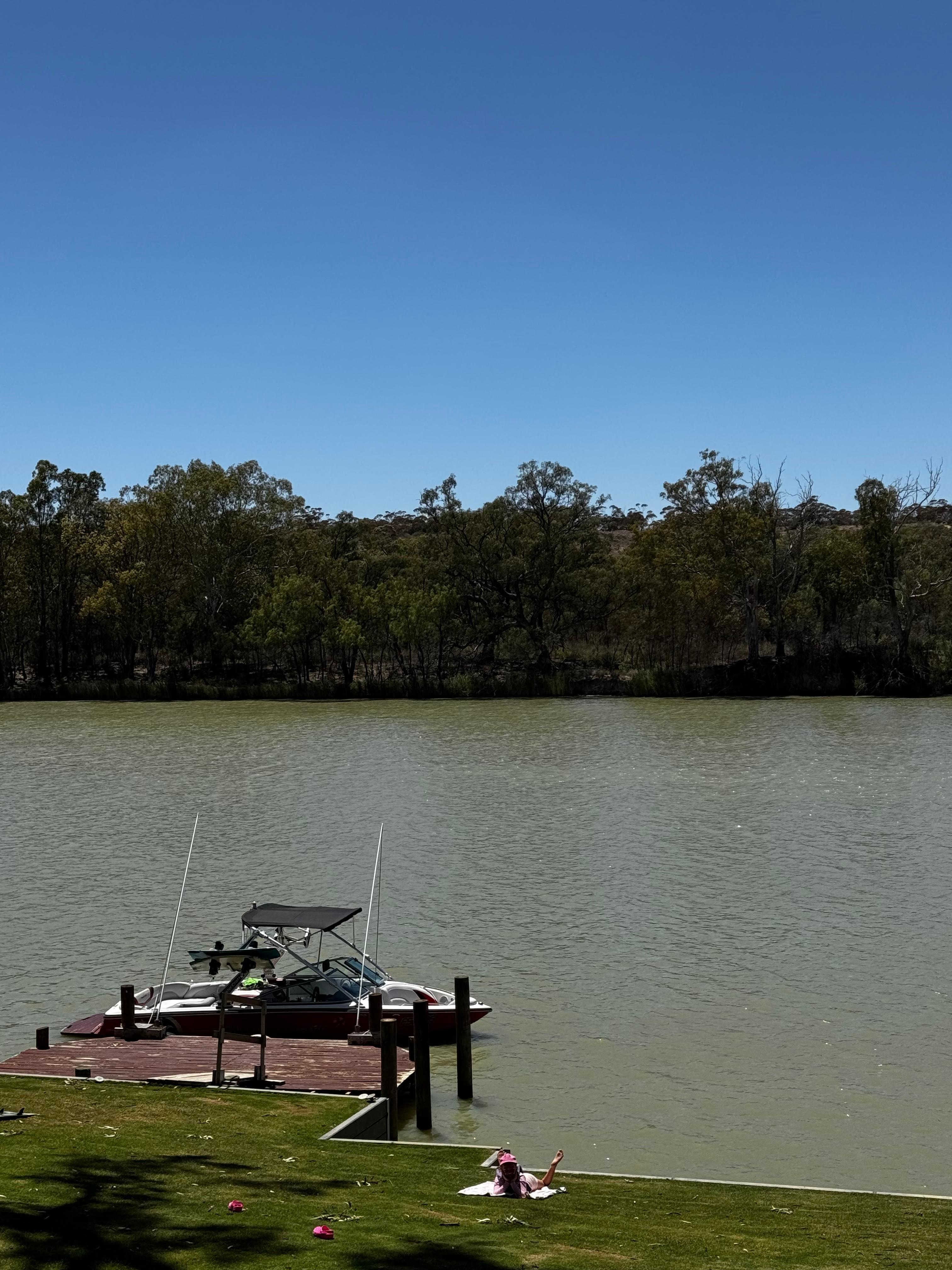 Great boat parking set up 