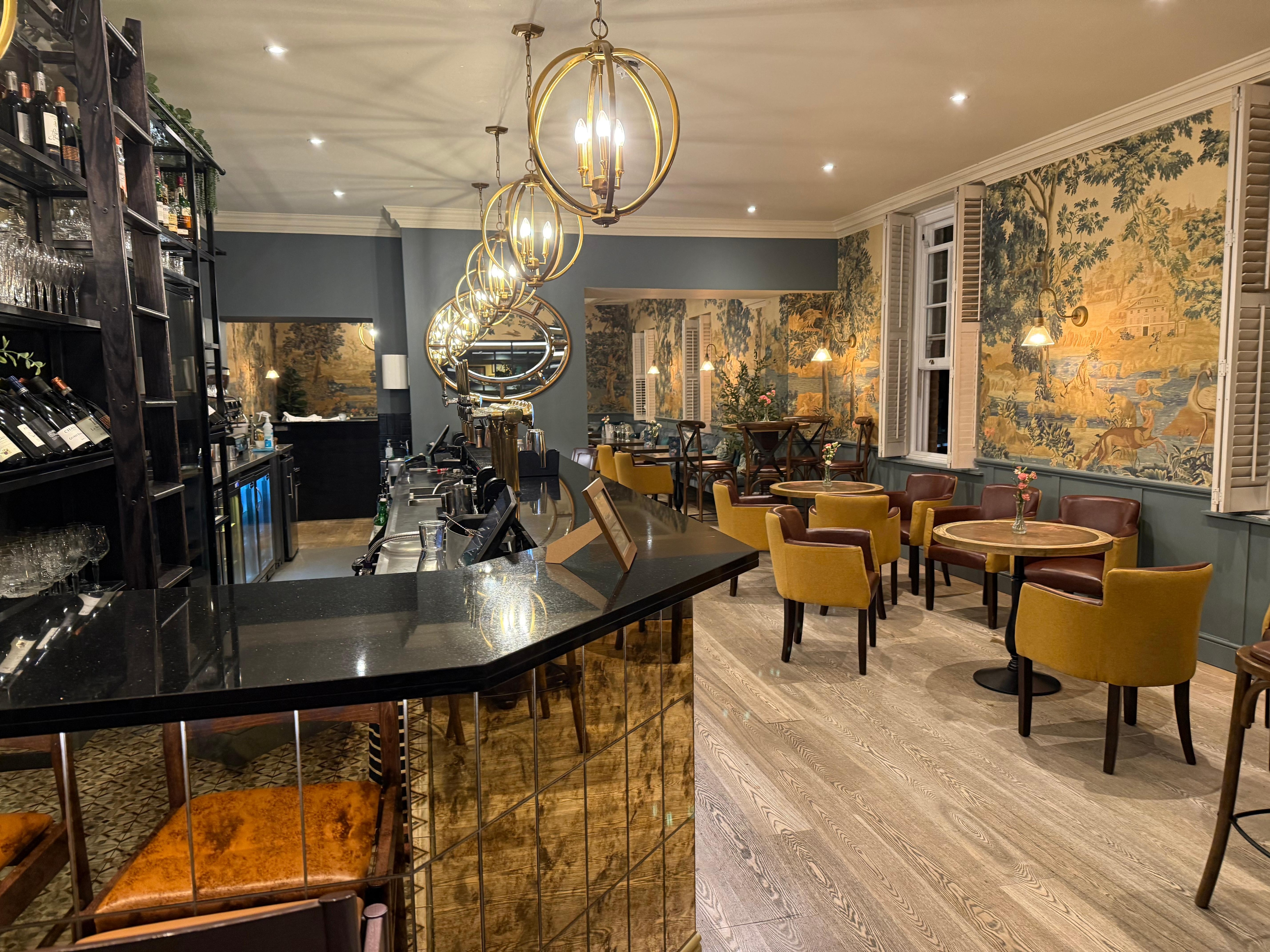 Bar/restaurant