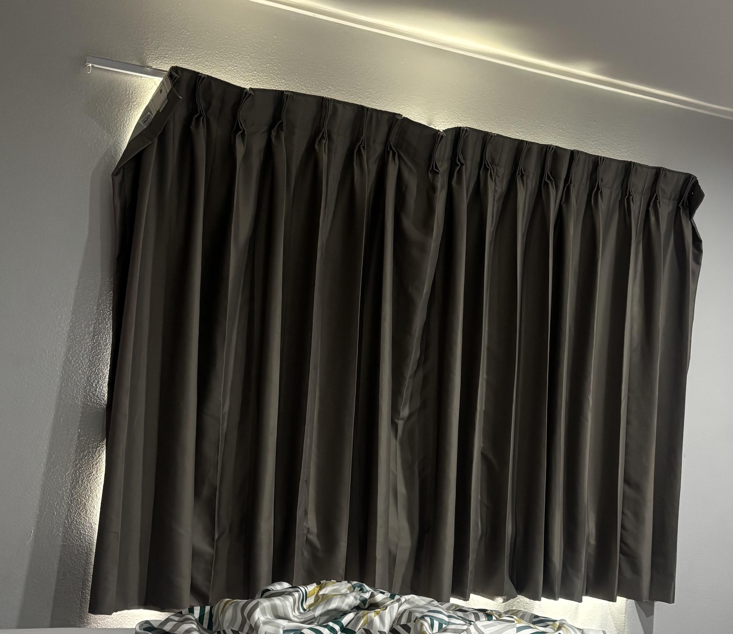 Could not open curtain