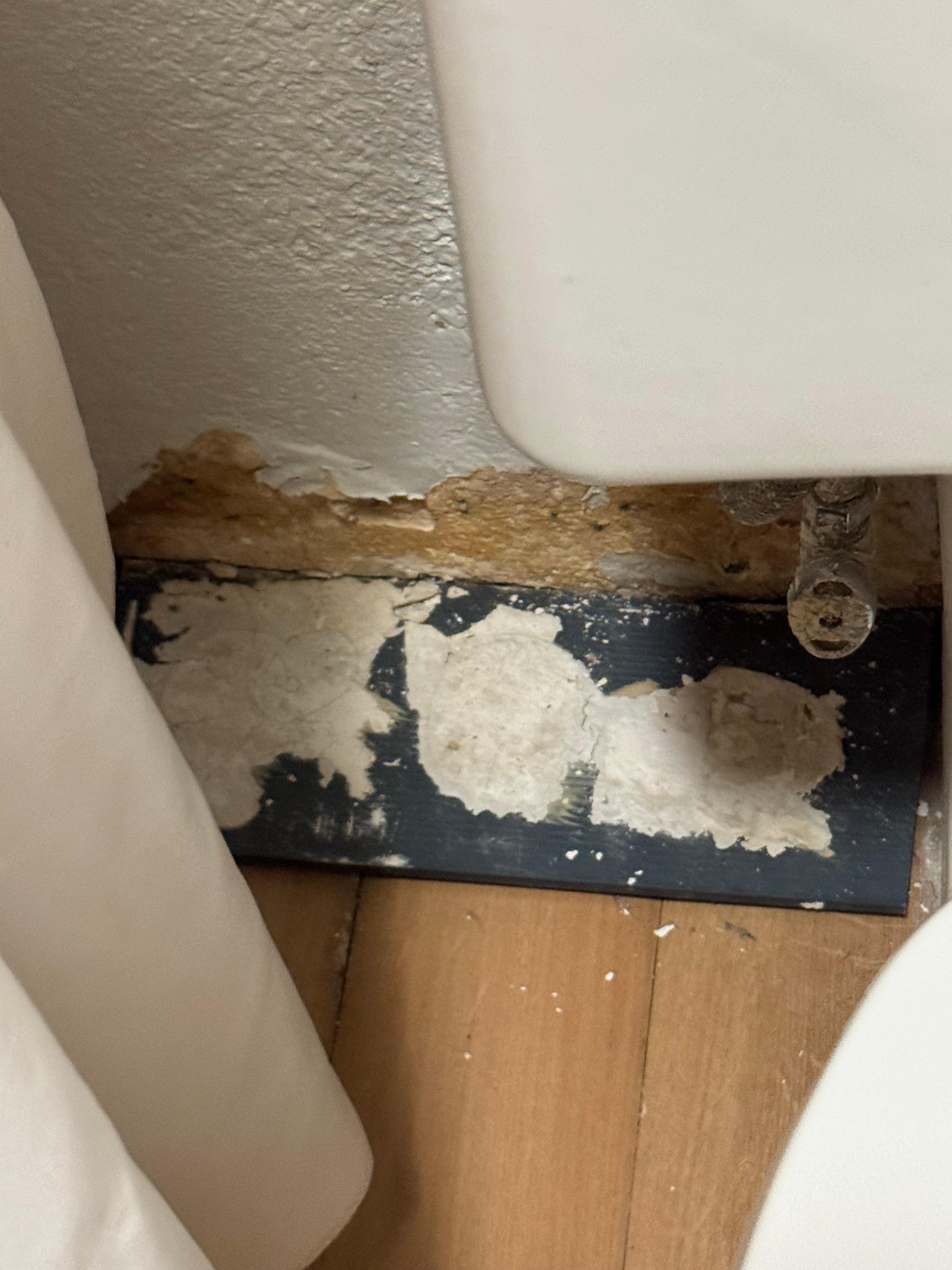 Bathroom baseboard