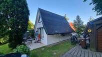 So sieht es mit Sitzplatz wirklich aus.
In Zingst ist alles sehr dicht gebaut.