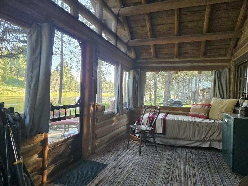 Screened in Porch