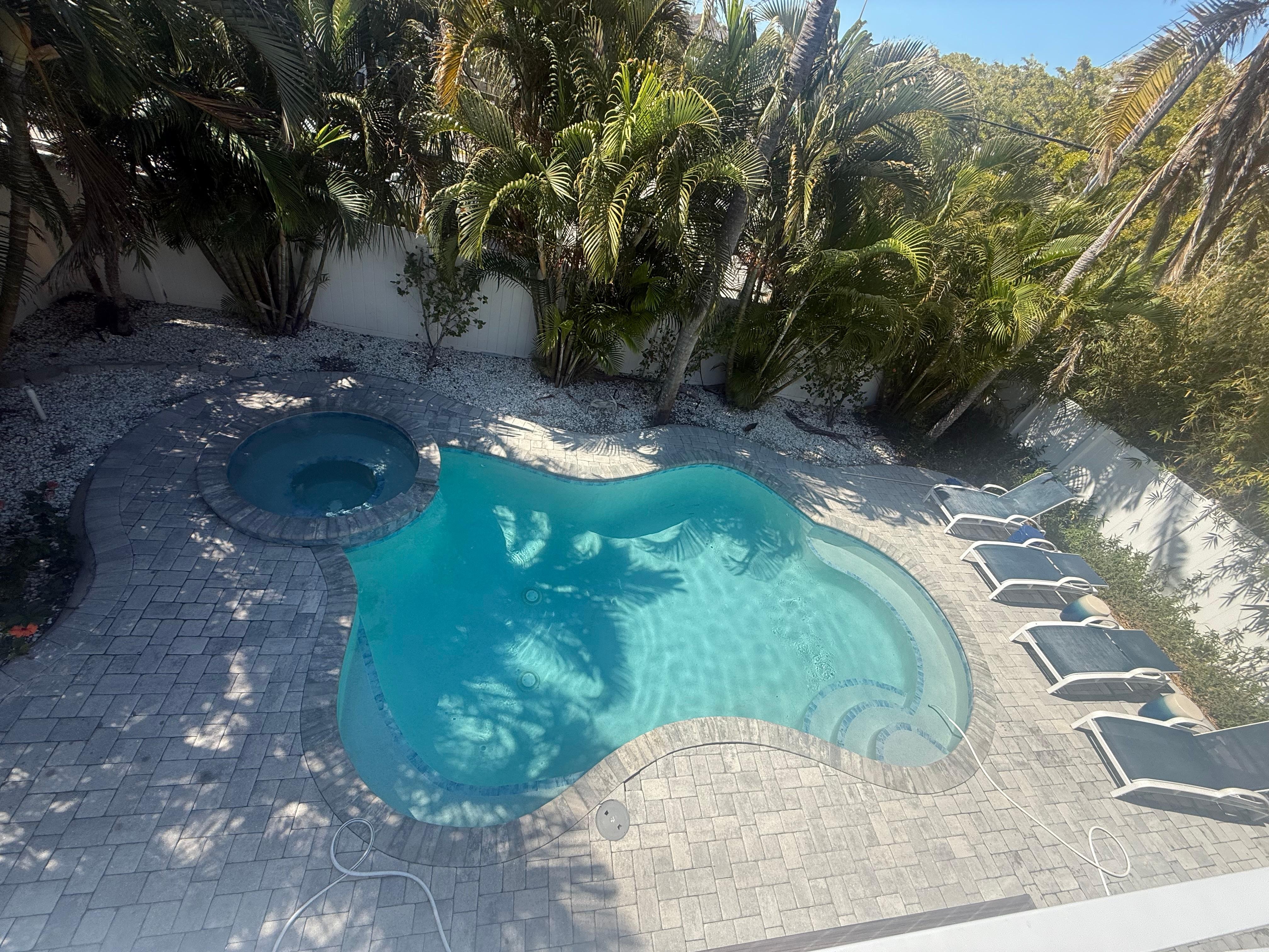 Tropical paradise and they even have a fabulous hot/cold outdoor shower. 