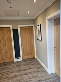 Sgared communal entrance